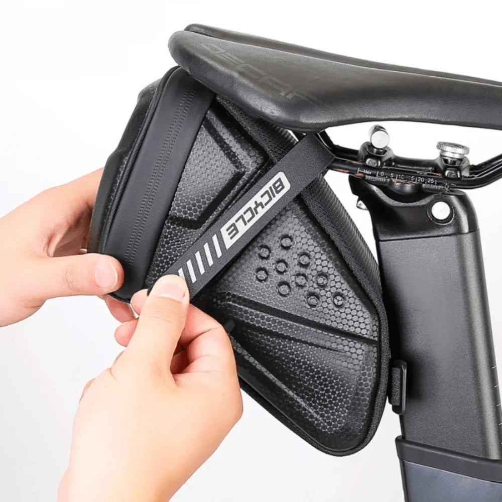 Cyclonix UK - Saddle Bag for Daily Rides & Tours – CycloPack™