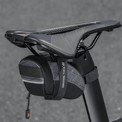 Cyclonix UK - Lightweight & Secure Saddle Bag – SaddleSwift™